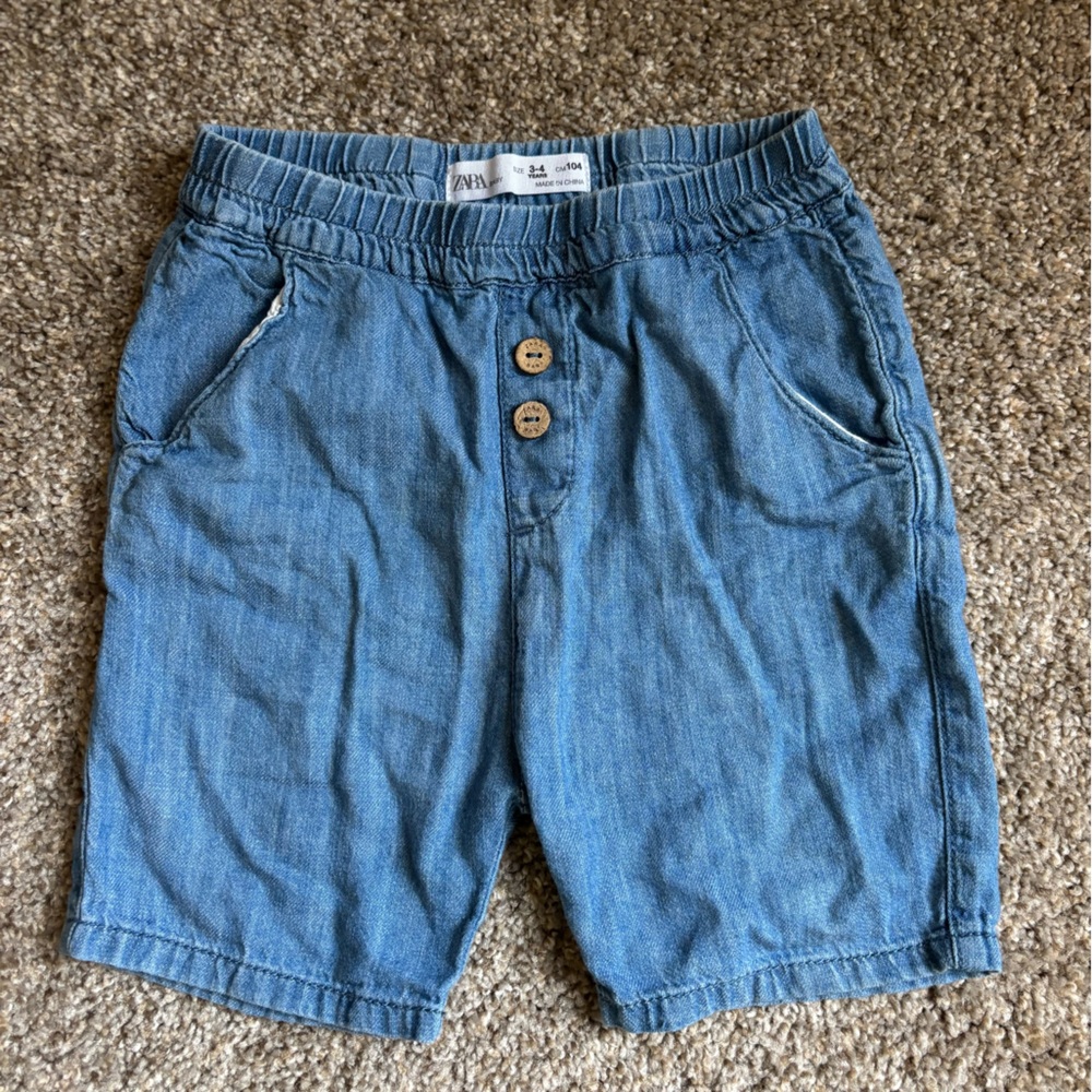 Zara Blue Jean Shorts Relaxed Fit Cuffed Hem
